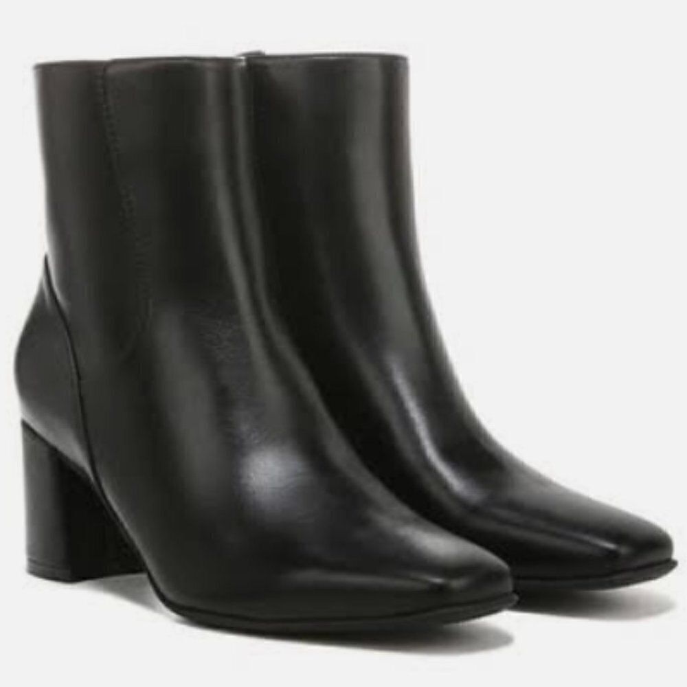 NATURALIZER Wrenley Booties